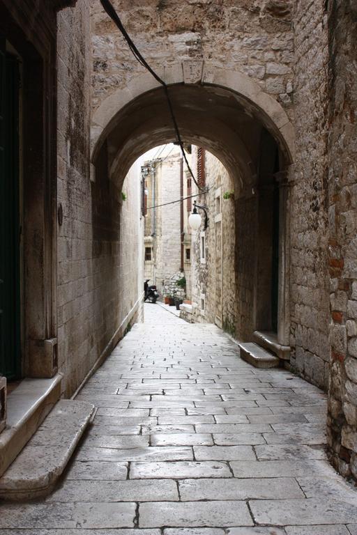 Old Town Apartment Σίμπενικ Δωμάτιο φωτογραφία