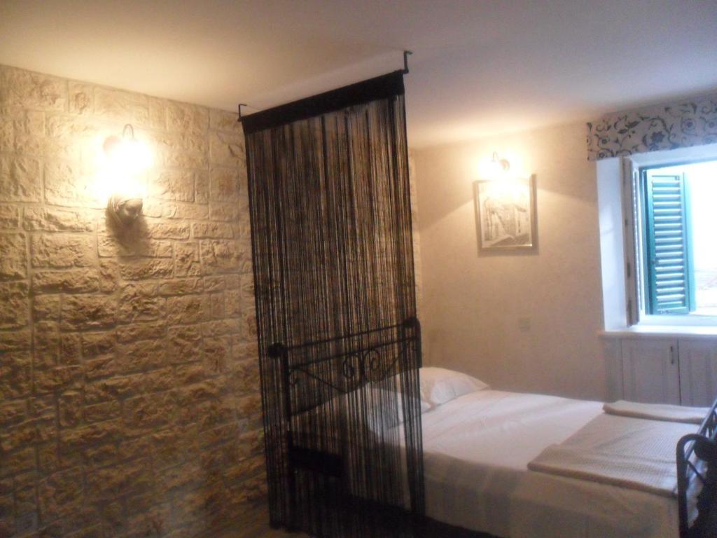 Old Town Apartment Σίμπενικ Δωμάτιο φωτογραφία