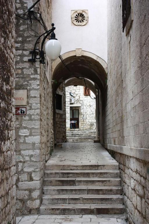 Old Town Apartment Σίμπενικ Εξωτερικό φωτογραφία